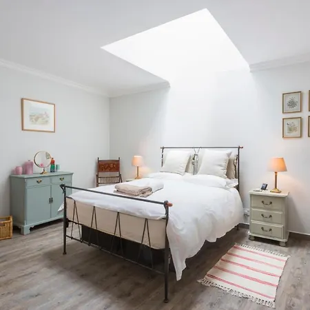 Villa Sleeps 10 Wifi Lanquais