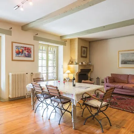 Sleeps 10 Wifi