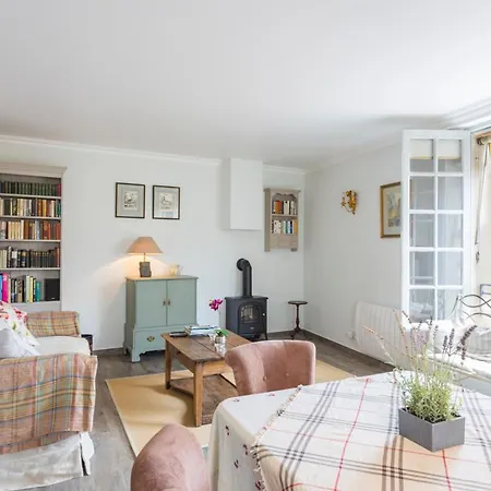 Sleeps 10 Wifi * Lanquais